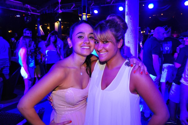 Saturday Night At Edde Sands